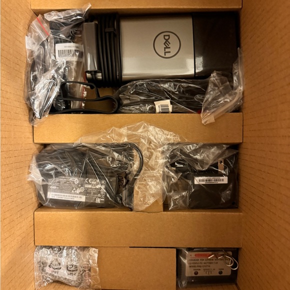 AWS DeepRacer Fully Autonomous 1/18th Scale Race Car for Developers - Picture 6 of 14